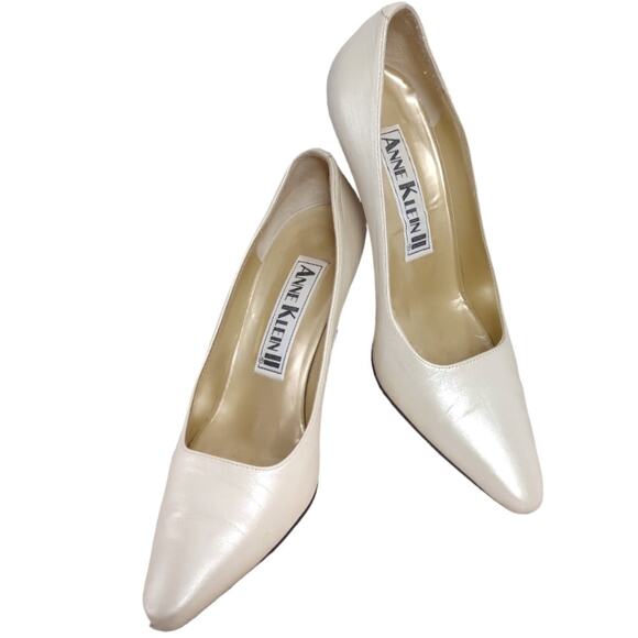 ANNE KLEIN Cream Pearlized Pumps Size 8.5 Heels Wedding Career Special Occasion - Picture 8 of 14